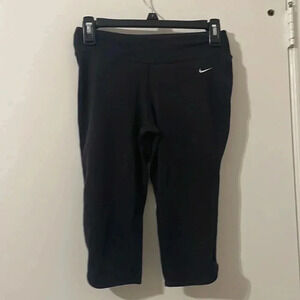 Nike Dri-Fit Capri Leggings Size S